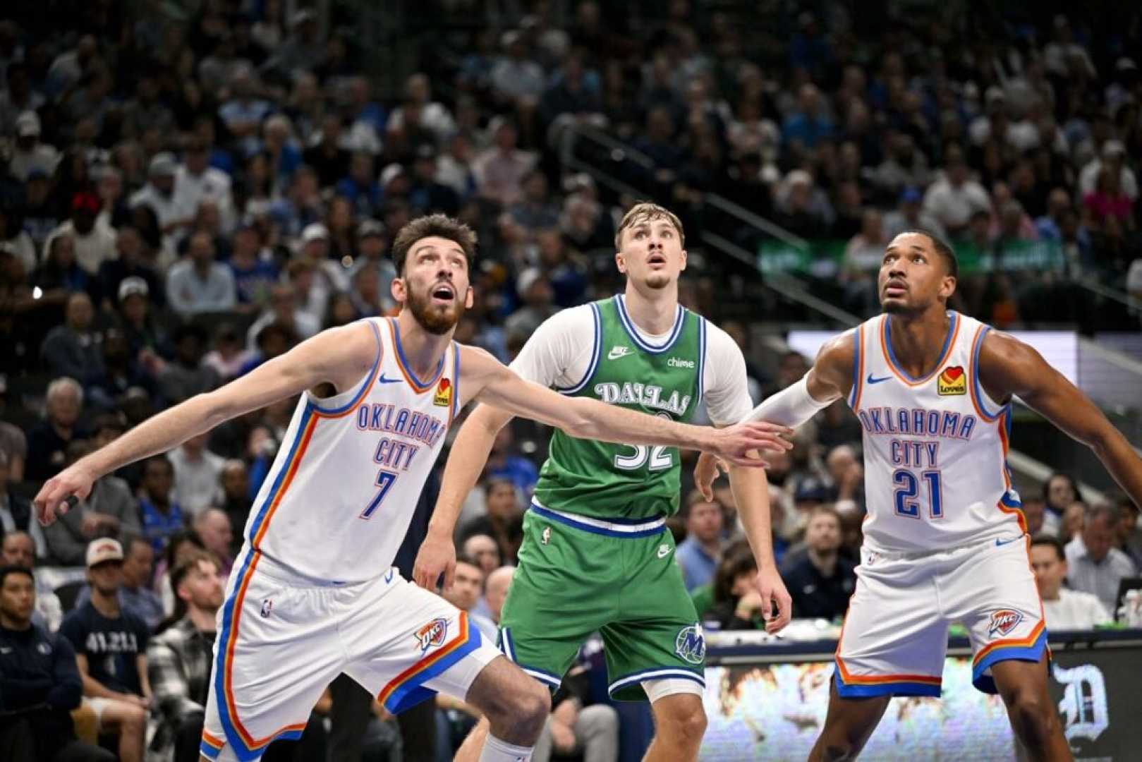 Oklahoma City Thunder Vs Dallas Mavericks Basketball