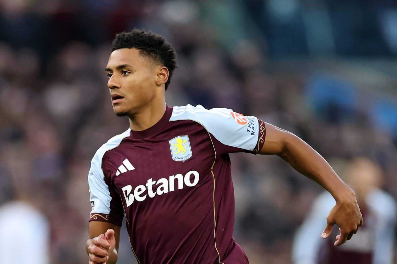 Ollie Watkins Aston Villa Knee Pain