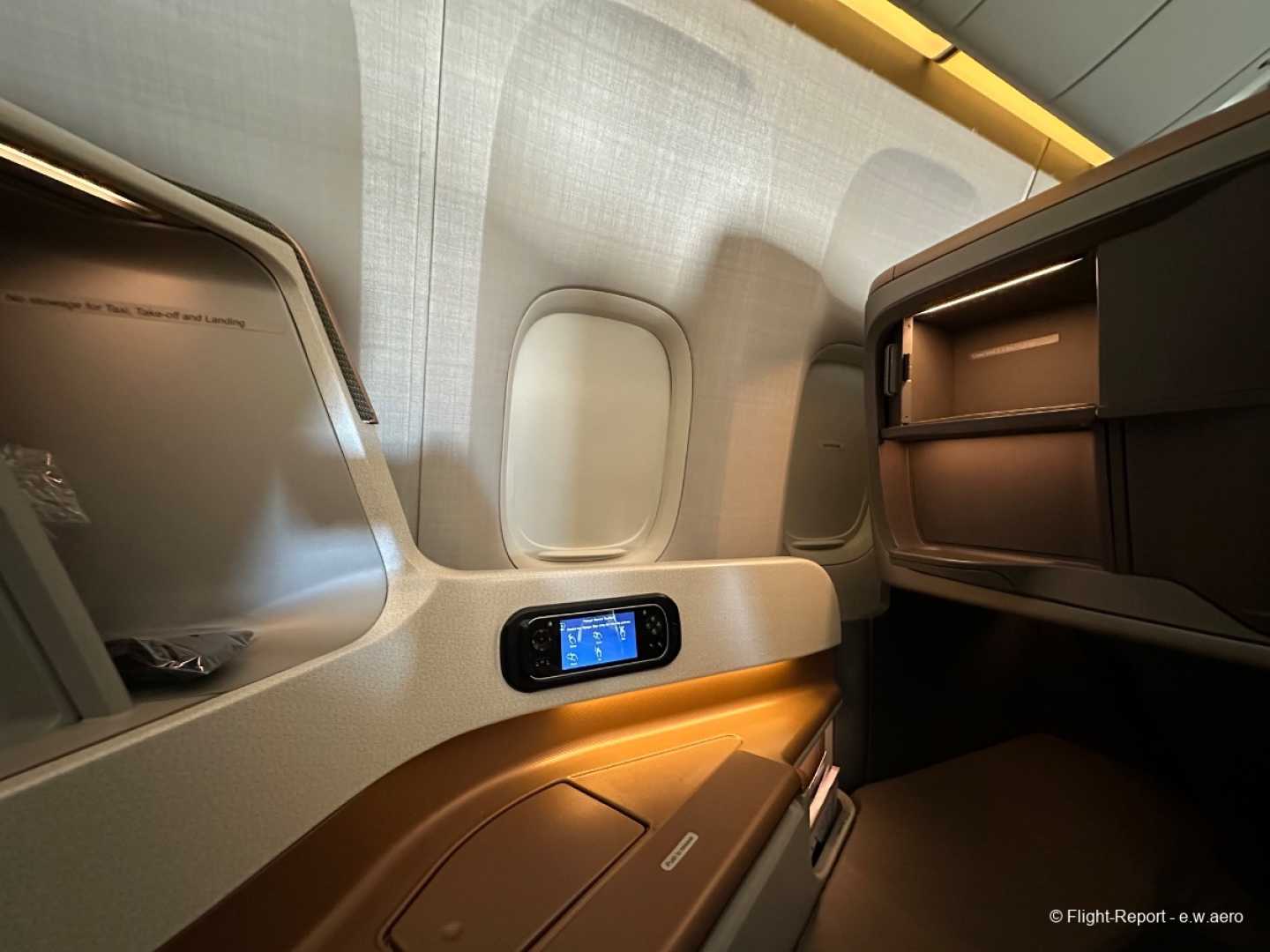 Singapore Airlines 777 First Class Experience
