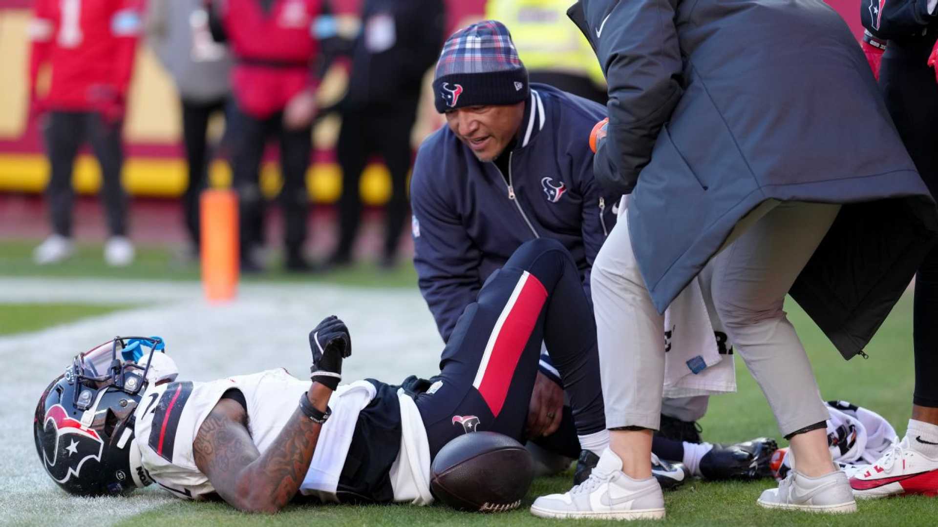 Tank Dell Texans Injury